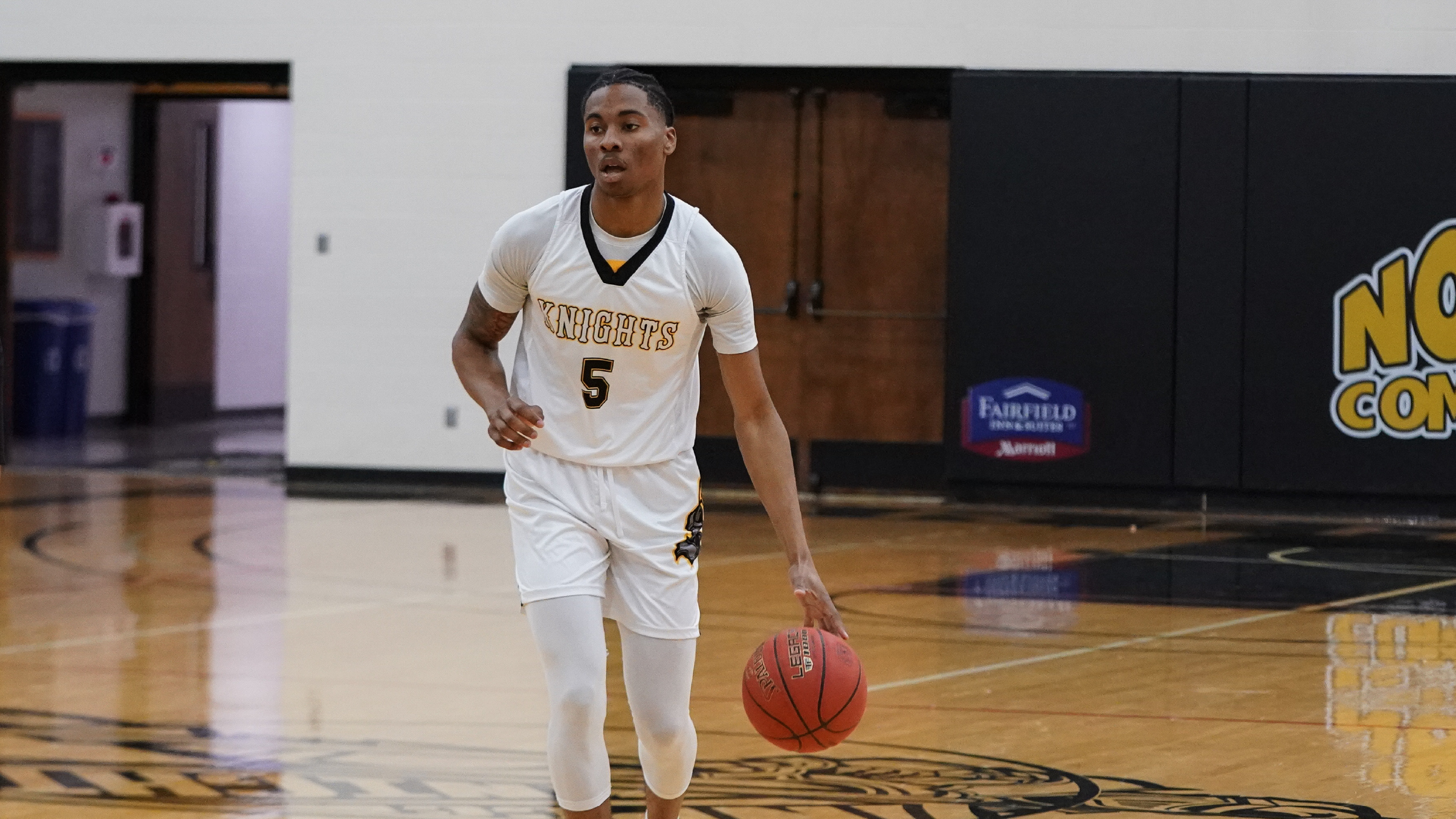 Knights down Cougars for road win