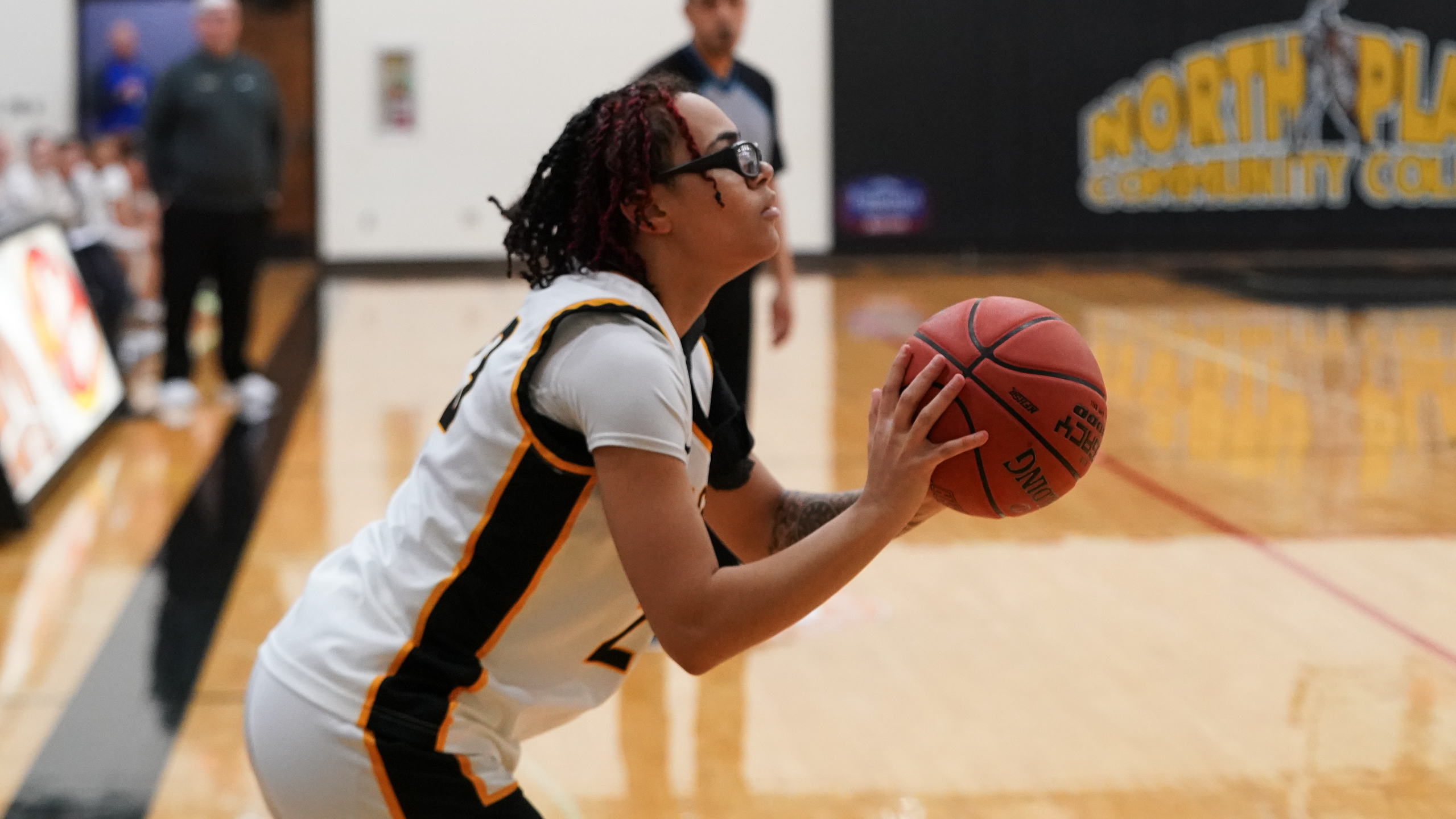 Knights fall in final seconds to Plainswomen